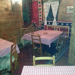 Nacionalna kuća Brvnara-1