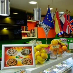 Night and day picerija-4