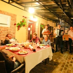 Nacionalni restoran Mikan-1