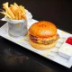 Smash burger double i pomfrit