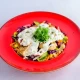 Salata sa ćuretinom i pohovanom mocarelom