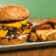 Cheese Burger + Wedges Obrok