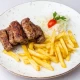 Ćevapi sa pomfritom