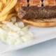 Ćevapi sa lukom i pomfritom 400g