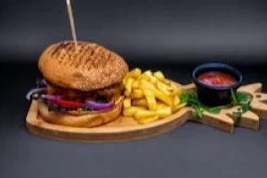 URNEBES FAST-FOOD-cover-image-big