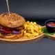 Cheeseburger triple