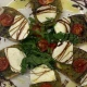 Bruschetta pesto mozzarella