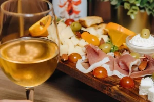 Distrikt Kafe-cover-image-big