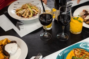 La Vie-cover-image-big