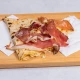 Slana palačinka pršuta