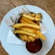 Pomfrit sa Kečapom