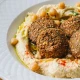 Domaći humus i falafel