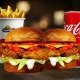 XL 2 x Buffalo Chicken burger + 1 x pomfrit + 1 x Coca Cola 0,33l