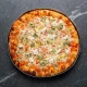 Quattro formaggi Chicago pizza