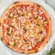 Tuna pizza